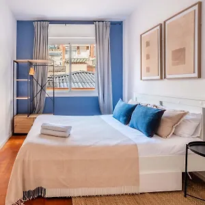 Appartamento Next To Sagrada Familia 4-bedroom, Barcellona